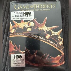 Game of Thrones: The Complete Second Season - Black and Gold